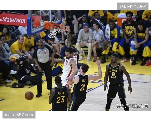 五前锋战术兼具高度与灵活性 火箭连续克强队验证乌度卡变阵